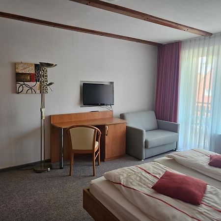 Hotel Zur Krone Hasselfelde Extérieur photo