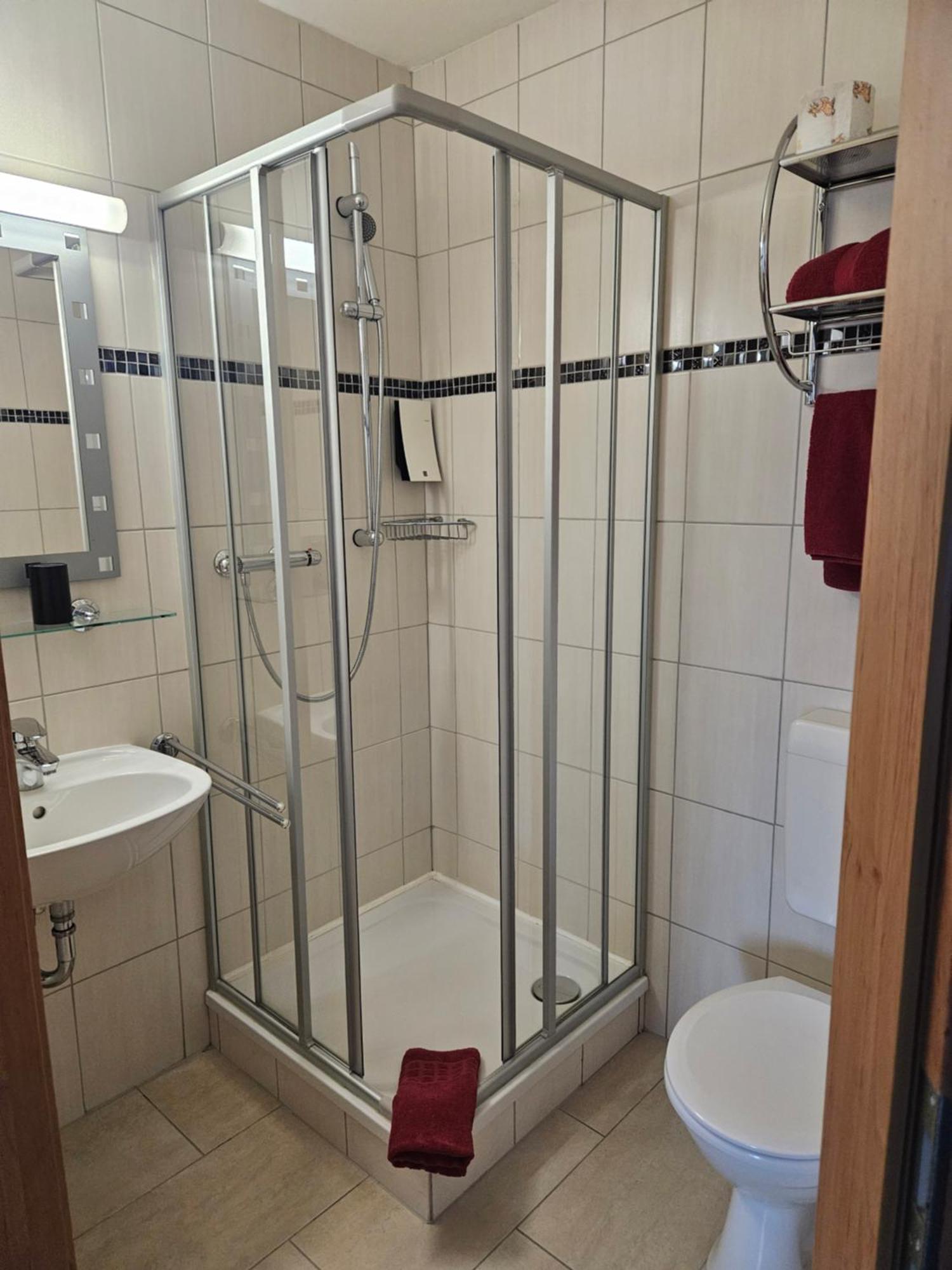 Hotel Zur Krone Hasselfelde Extérieur photo
