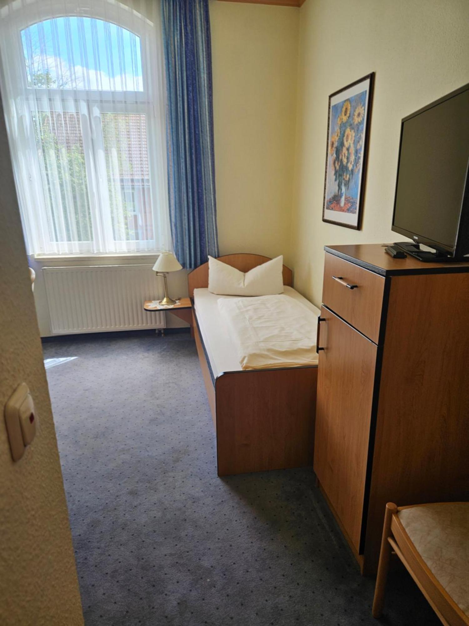 Hotel Zur Krone Hasselfelde Extérieur photo